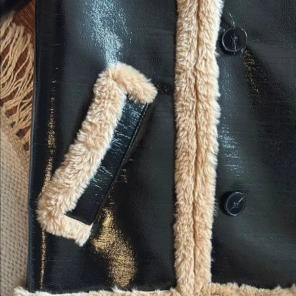 French Connection Black and Tan Teddy Jacket - Picture 5 of 8